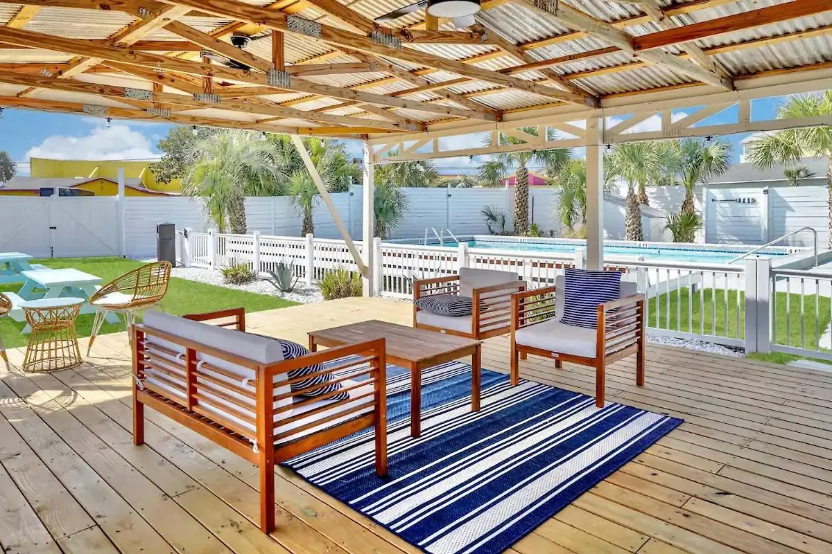 Bahama Breeze Suites Panama City Beach Hotel
