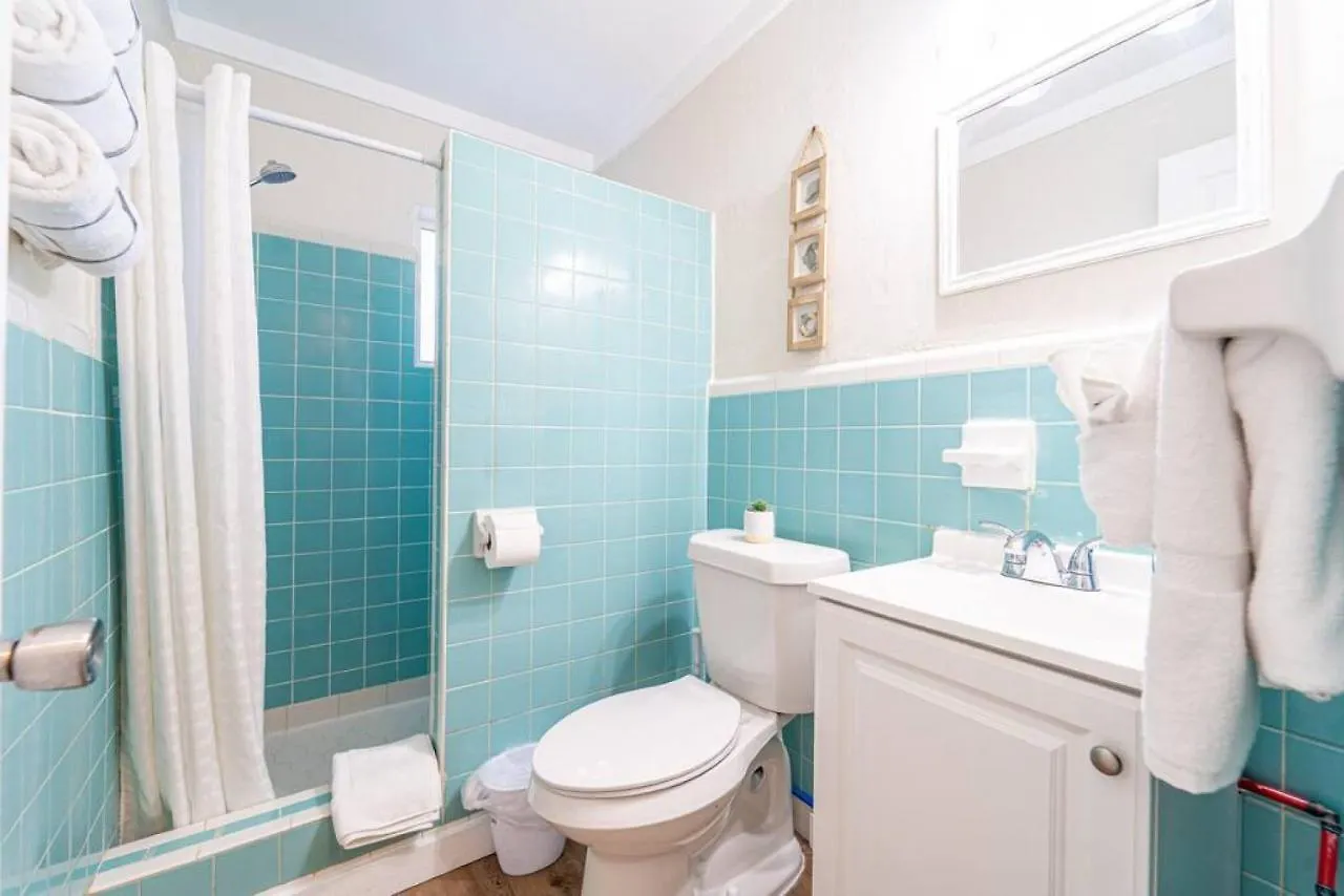 Bahama Breeze Suites Panama City Beach Hotel