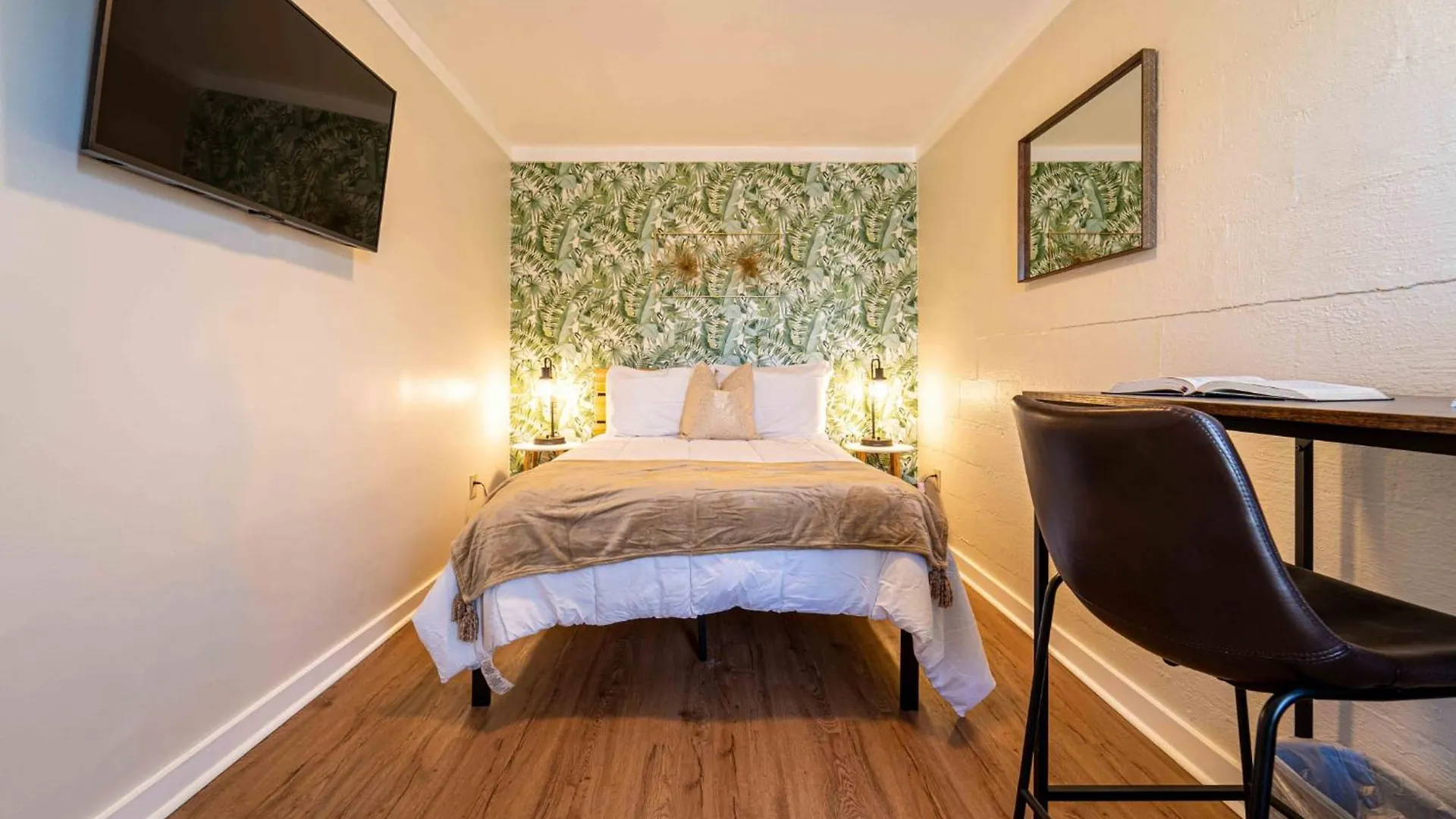 Hotel Bahama Breeze Suites Panama City Beach