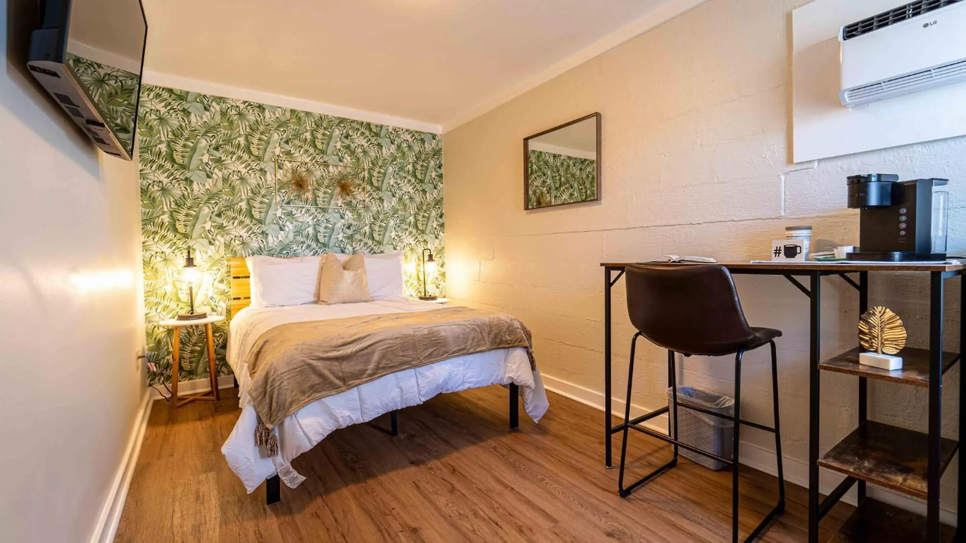 Bahama Breeze Suites Panama City Beach Hotel